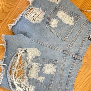 Distressed shorts denim large light wash